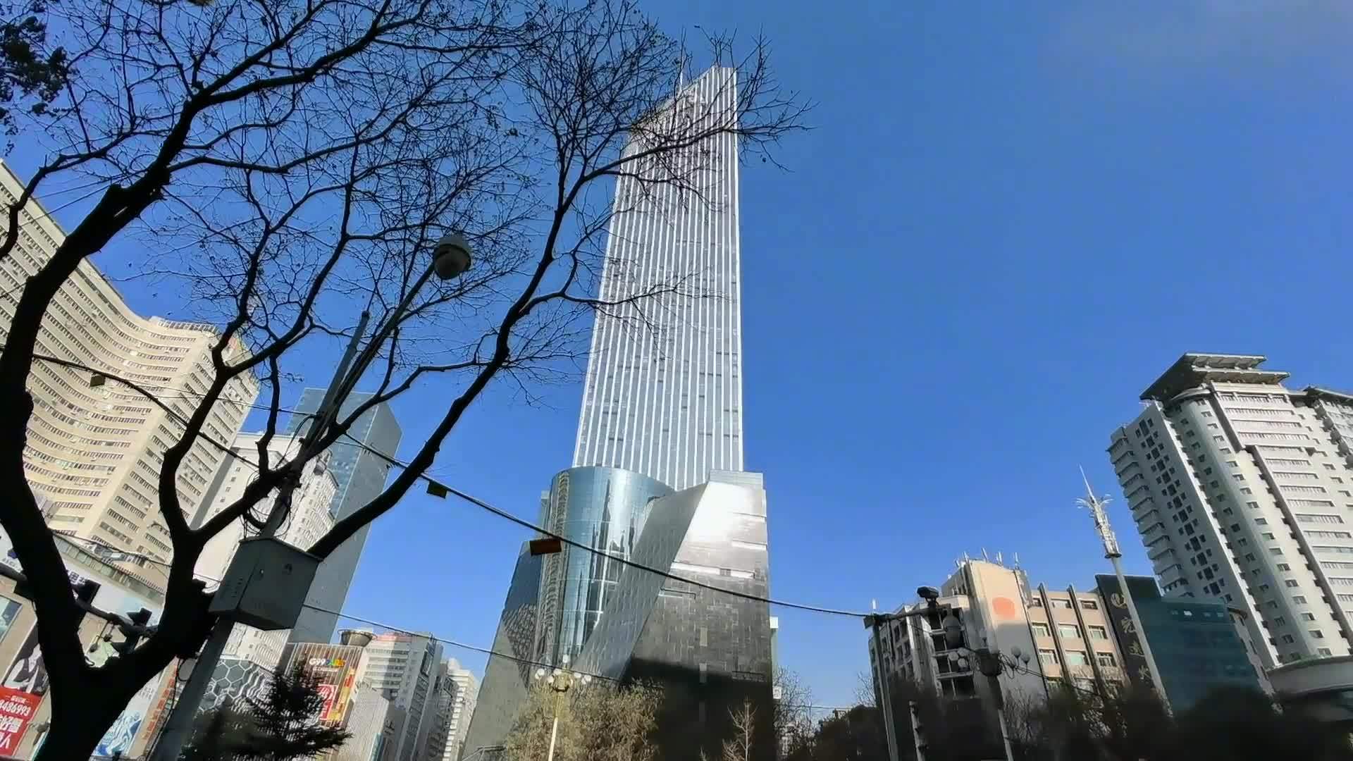 兰州市超高层大楼建设最新动态与巷弄特色小店探秘
