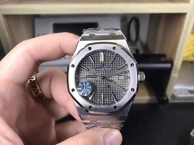 爱彼回收最新行情，洞悉变化，掌握未来，自信闪耀的光辉